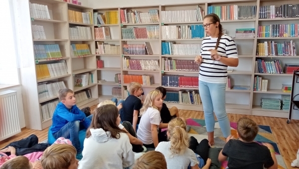 Návštěva ve školní knihovně