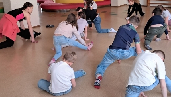 Protahování s paní Farkotovou